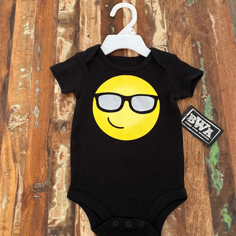 Babies with attitude6m happy face onesie- NWT